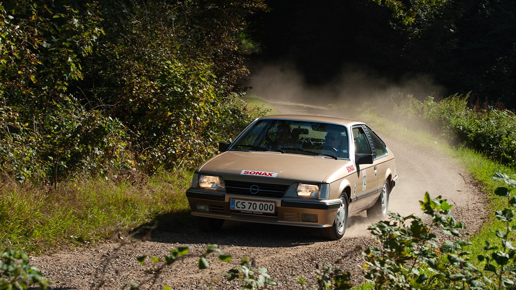Hans Jørn Søgaard, Silkeborg og Kaj Mikkelsen, Sporup vandt for 3. gang i år i Touring-klassen, og fører dermed mesterskabet inden sidste afdeling.
(Foto: rallypics.dk-Viggo Johansen)